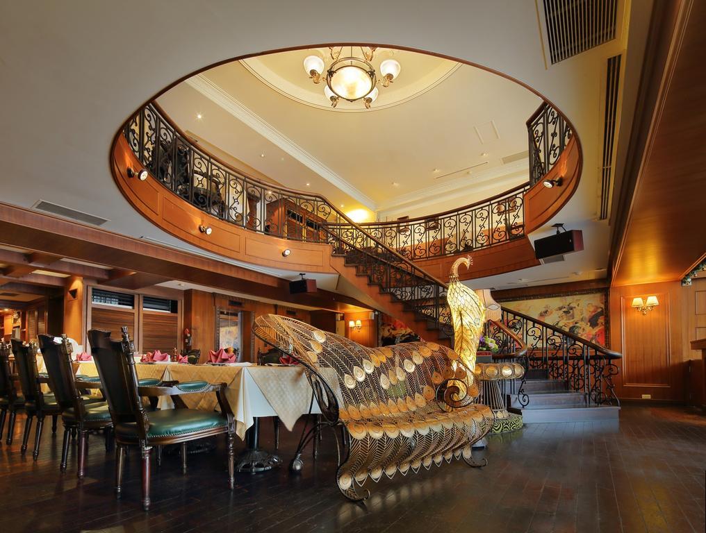 Yilan Grand Boss Hotel מראה חיצוני תמונה