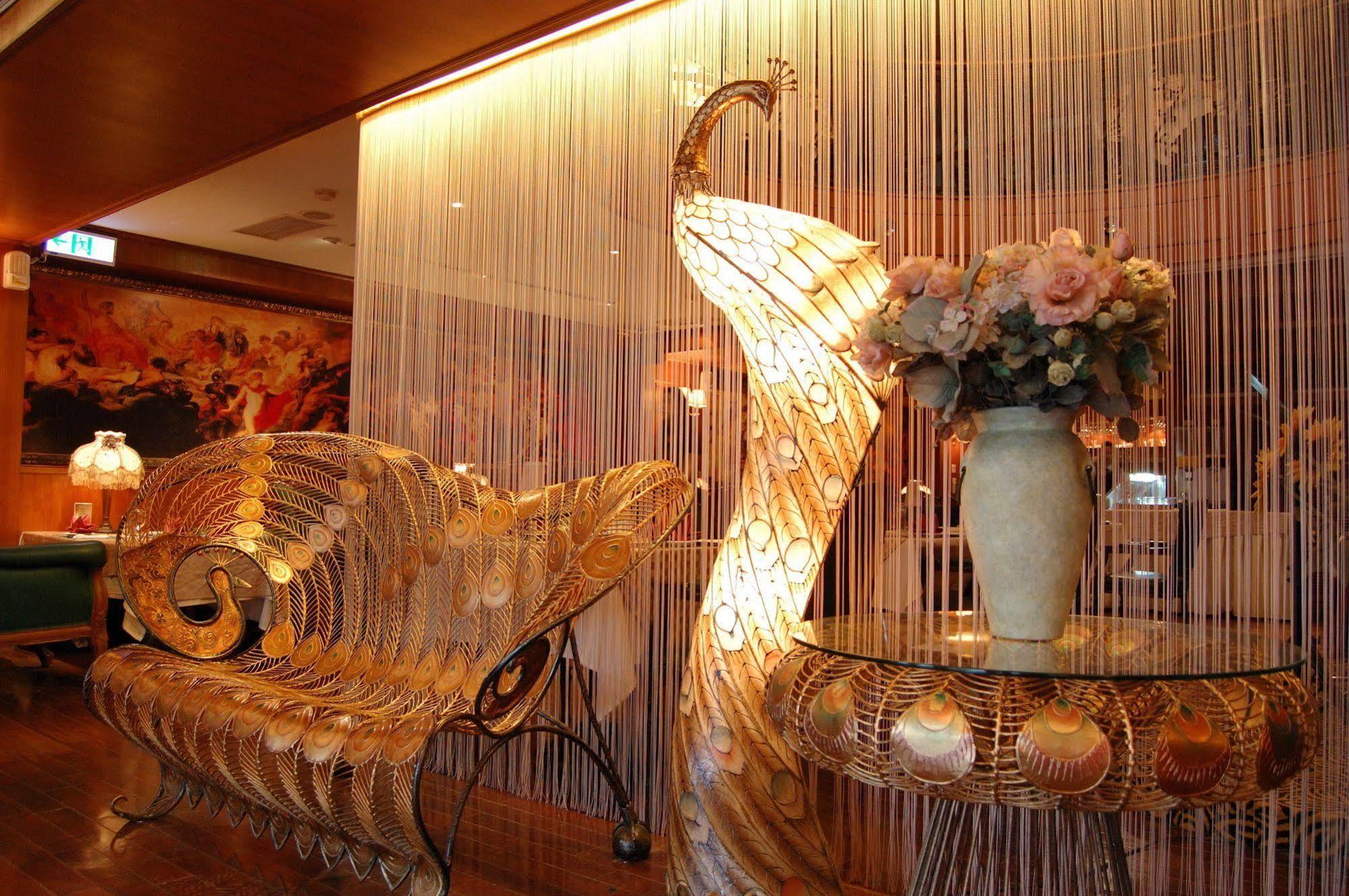 Yilan Grand Boss Hotel מראה חיצוני תמונה